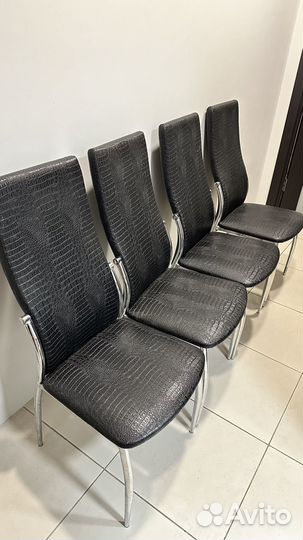 Кухонные стулья бу 4 шт