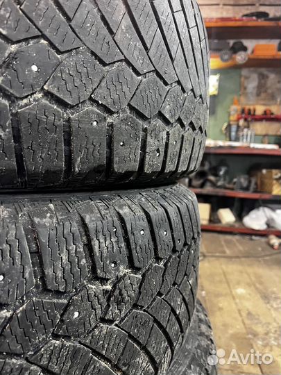 Gislaved Nord Frost 200 SUV 235/65 R17 108T