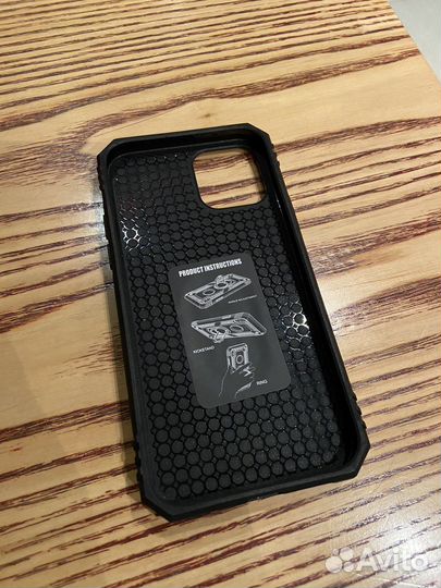 Чехол на iPhone 12 черный