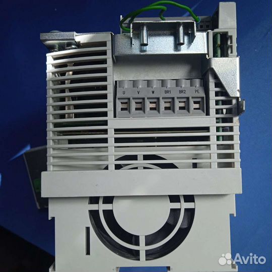 Преобразователь частоты Lenze E82EV5524C 5,5kw