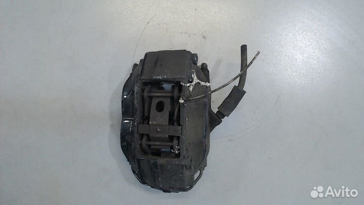 Суппорт BMW 7 E38, 1998