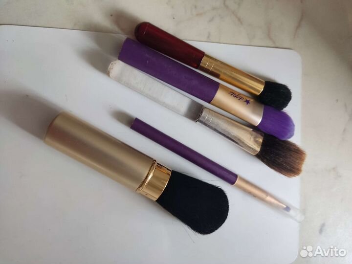Кисти новые