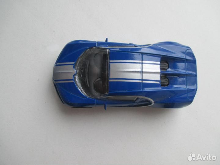 Машинка синяя