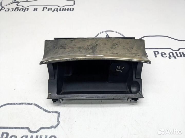 Пепельница w211 E-class 646.821 08.2006