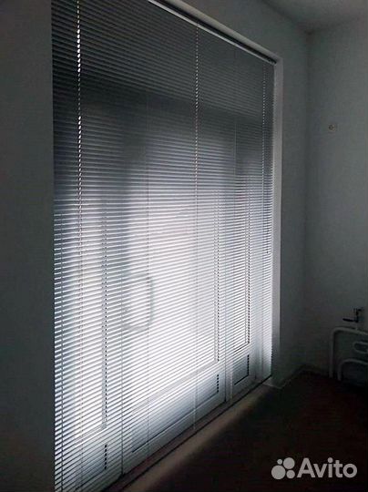 Жалюзи, шторы