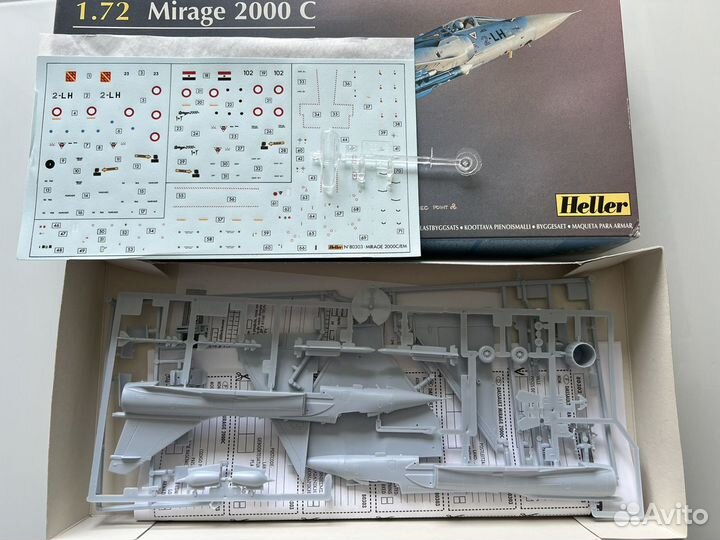 Модель самолета Mirage 2000 M1/72