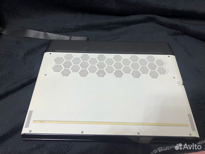Игровой ноутбук Alienware m15r2 i7 9750H / RTX 208