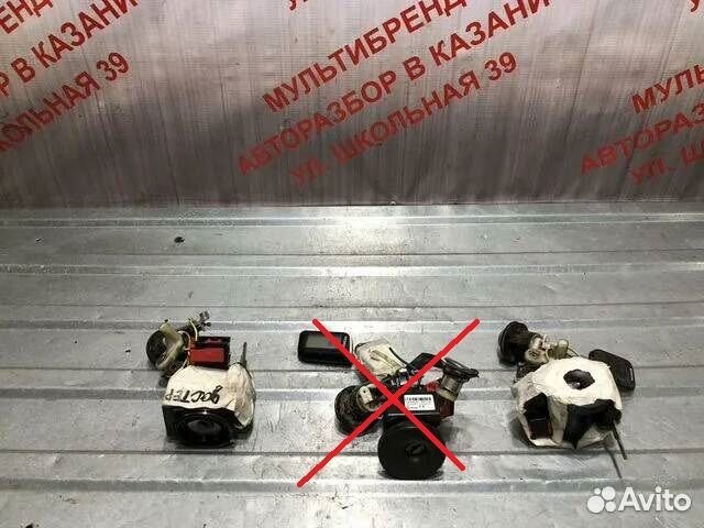 Замок зажигания,двери,багажника / ключ Дастер 1