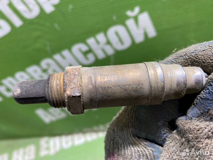 Датчик кислородный Toyota Avensis AT220 4A-FE