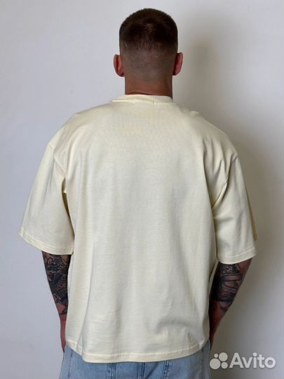 Оверсайз-футболка для стильных мужчин