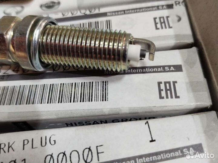 Свечи зажигания Nissan Terrano D10 B240100Q0F