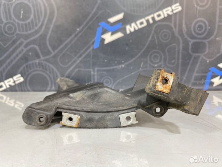 Крепление бампера заднее правое Audi A6 Allroad C5