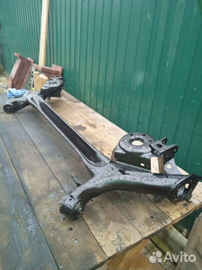 Задняя балка Тойота Королла 150