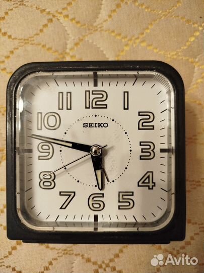 Часы будильник Seiko