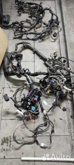 Проводка подкапотная(коса) toyota corolla e180