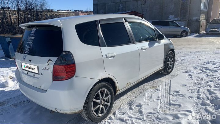 Honda Fit 1.3 CVT, 2001, 310 000 км