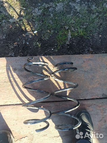 Передние пружины Рено меган2 бу 6 мес