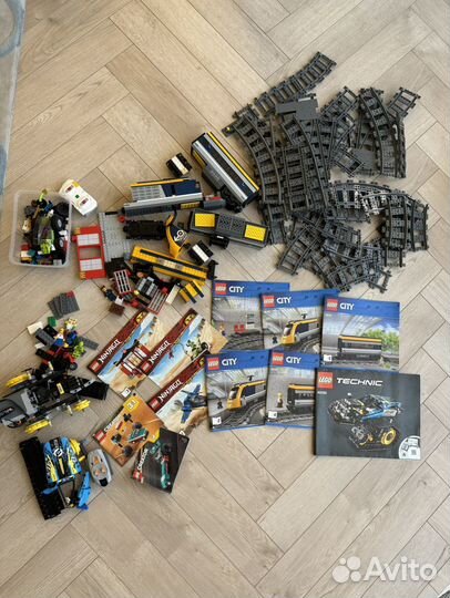 Lego City поезд 60197, Lego technic 42095,ninjago