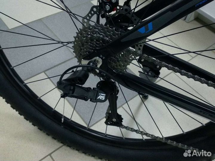 Новый велосипед 29 дюймов рама алюминиевая