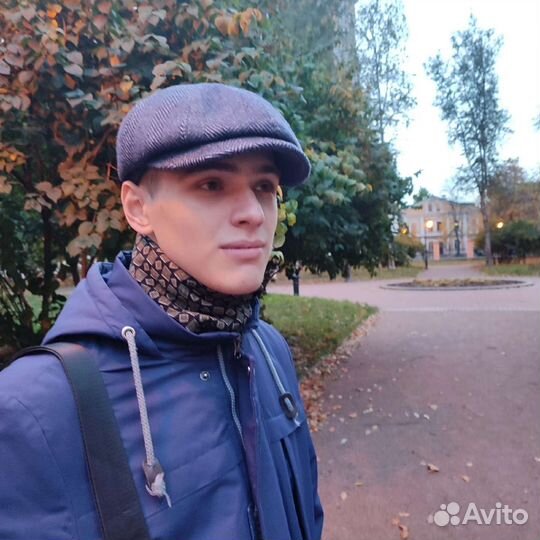 Гострайтер, текстовик, поэт-песенник