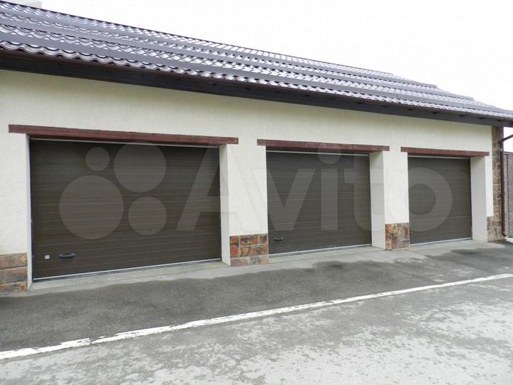 Коттедж 580 м² на участке 12,9 сот.
