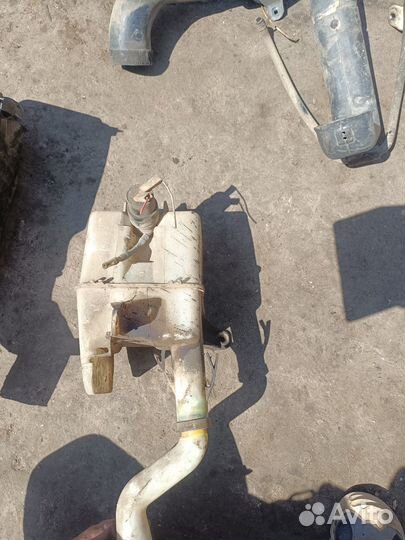 Бачок омывателя Geely Emgrand EC7