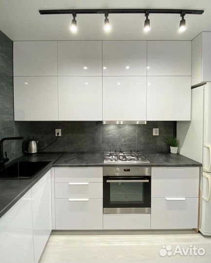 Кухня с установкой