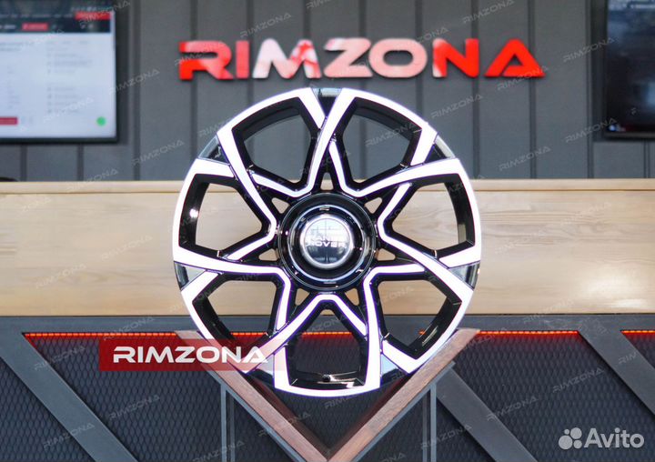 Кованые диски R22 на Range Rover