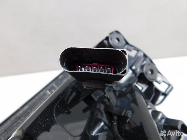 Фонарь задний наружный левый Audi A4/RS4