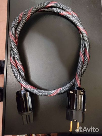 Силовой кабель для аудиотехники
