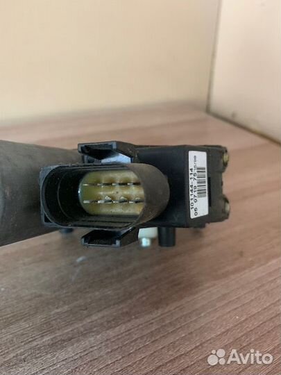 Моторчик стеклоподъемника A6 C5 правый