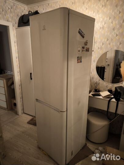 Холодильник