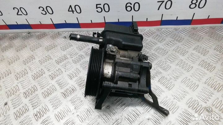 Насос гидроусилителя руля Mercedes-Benz E-Класс