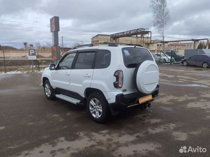 ВАЗ Niva Travel 1.7 МТ, 2023, 832 км