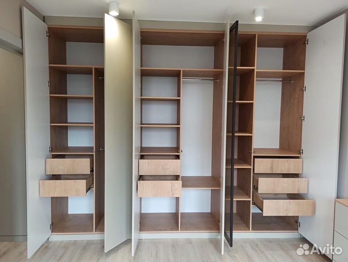 Шкаф купе на заказ. Нестандартные решения