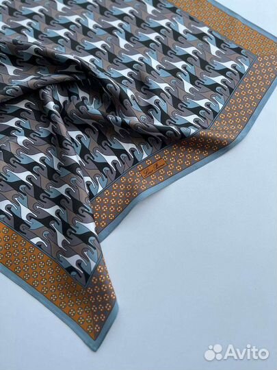 Шелковый платок шейный