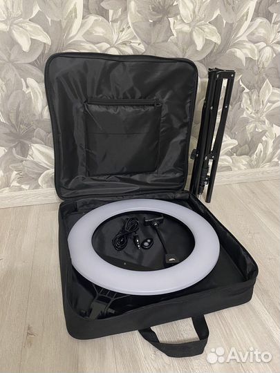 Кольцевая лампа mettle LED 512