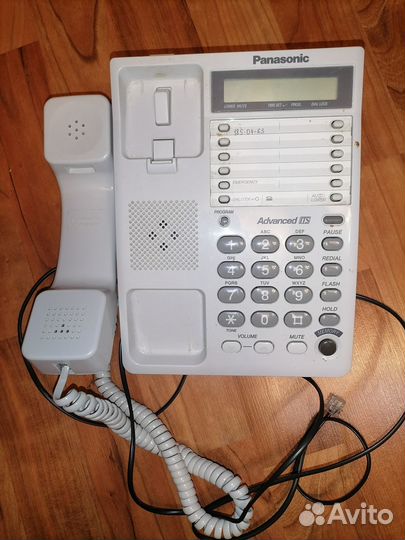 Телефон panasonic