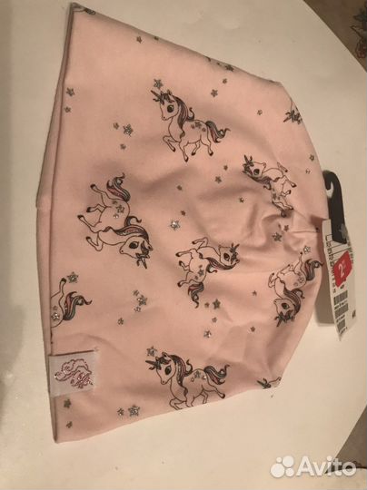 Шапка весенняя для девочки