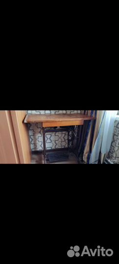 Ножная швейная машинка СССР ножная