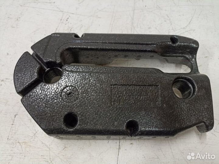 Уплотнитель Bmw X3 E83 N52B25AF