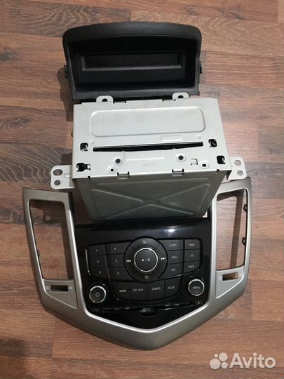 Штатная магнитола chevrolet cruze
