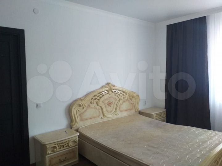 2-к. квартира, 70 м², 8/10 эт.