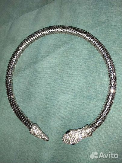 Украшение на шею