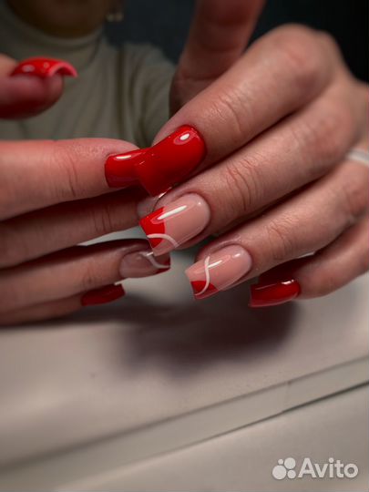 Маникюр, модель