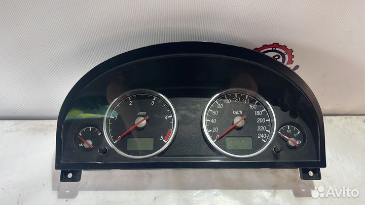 Щиток приборов приборная панель Ford Mondeo 3