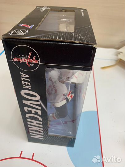 Фигурка хоккей