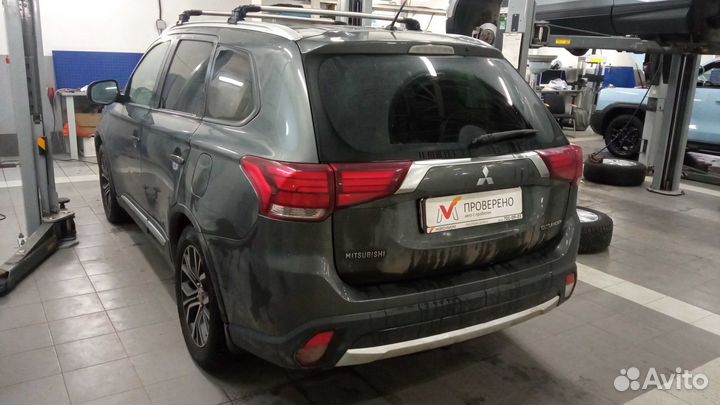 Mitsubishi Outlander 2.4 CVT, 2015, 211 000 км