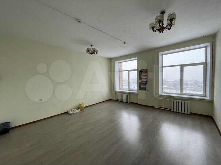 Офисы: 10м²; 15м²; 29м²; 111м²; 300м²