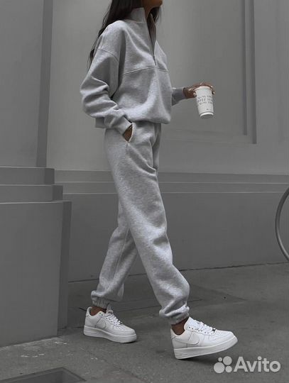 Спортивный костюм утепленный